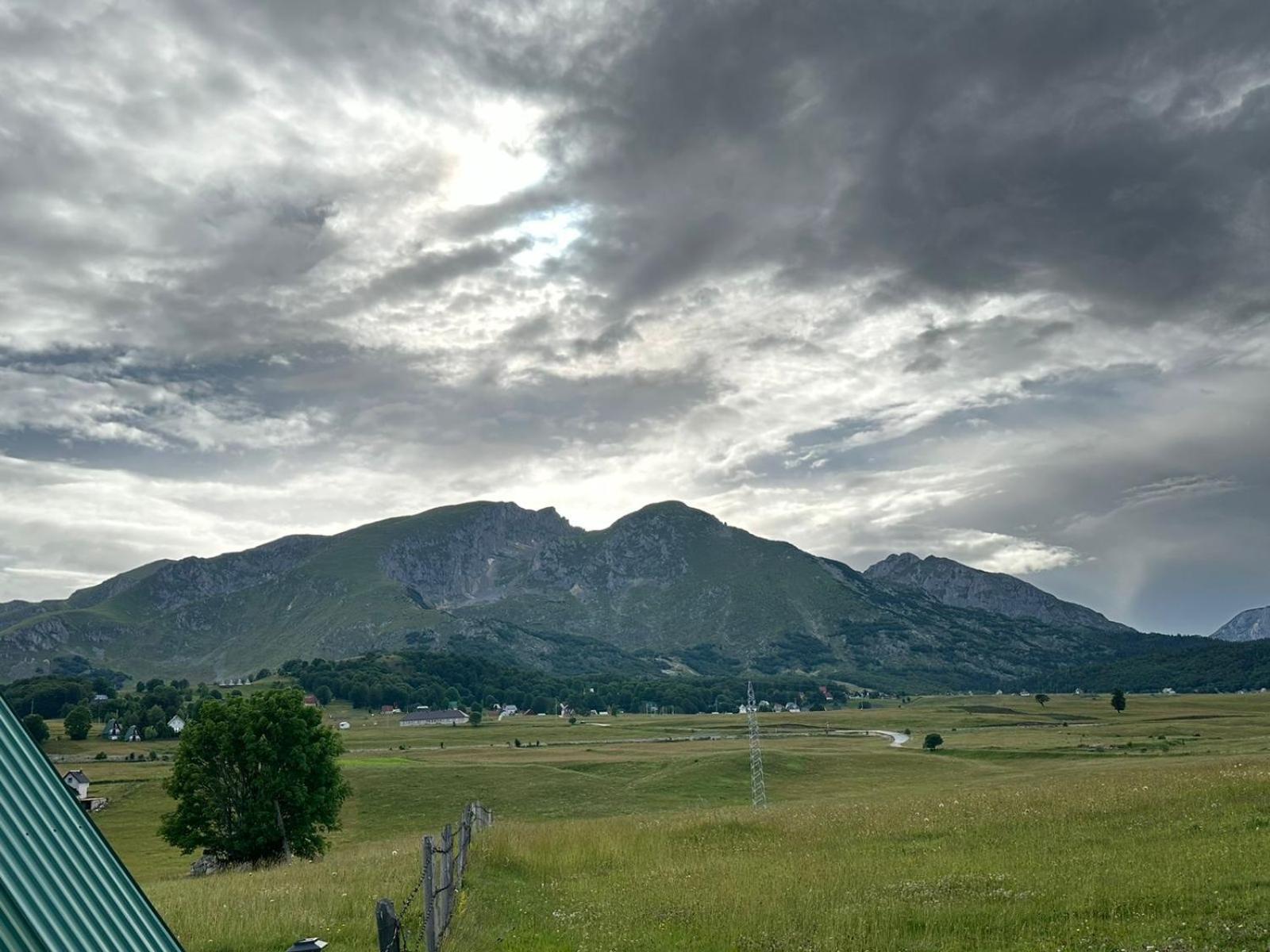 Mountain Peaceful Cottages Zabljak  Exterior photo